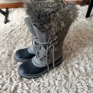 Sorel Black and Gray Fur-Lined Boots